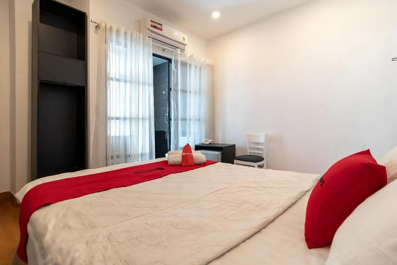 ** Hotel Reddoorz Plus Near Gia Dinh International Hospital 3 Ho Chi Minh City Vietnam