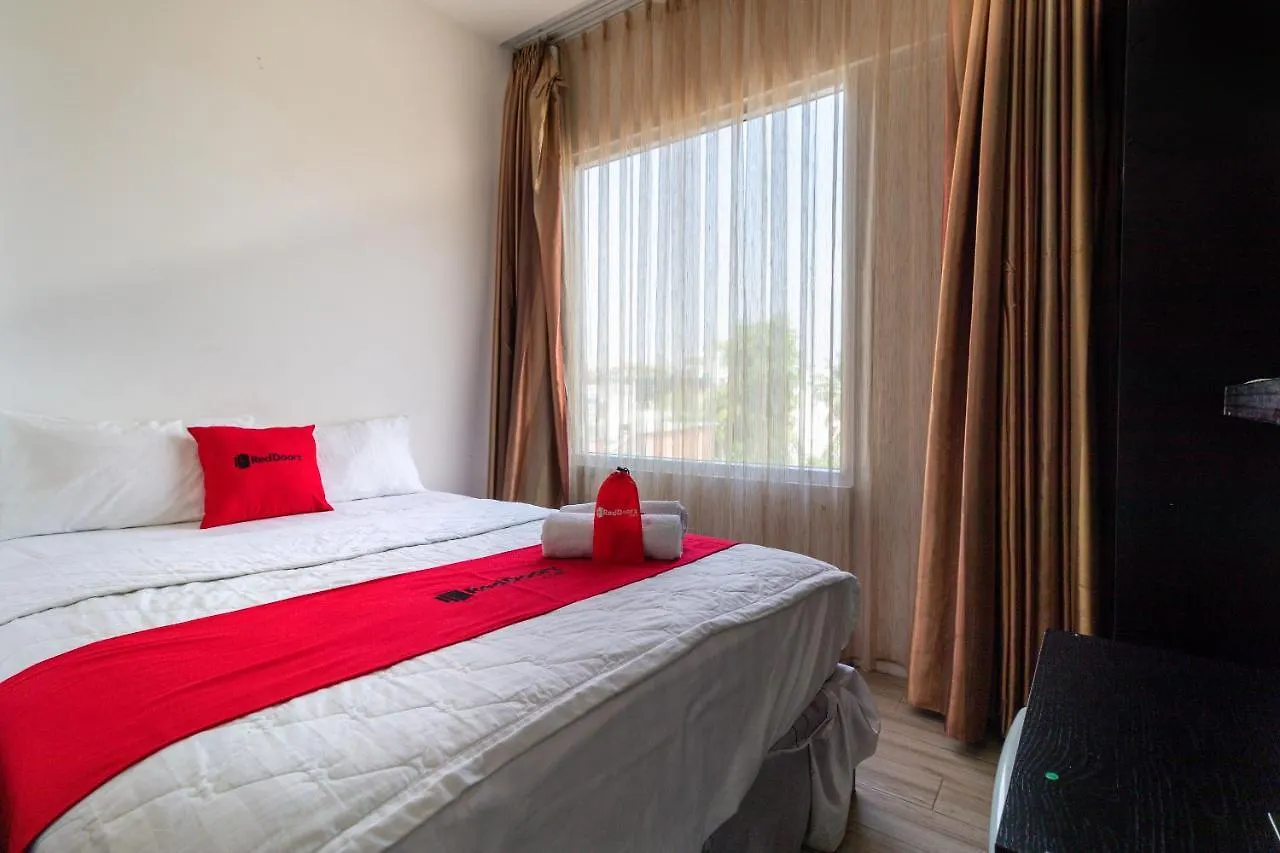 Reddoorz Plus Near Gia Dinh International Hospital 3 Ho Chi Minh City 2*,  Vietnam