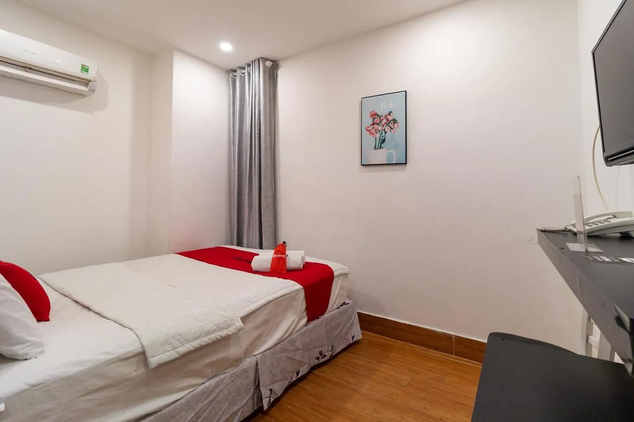 ** Hotel Reddoorz Plus Near Gia Dinh International Hospital 3 Ho Chi Minh City Vietnam