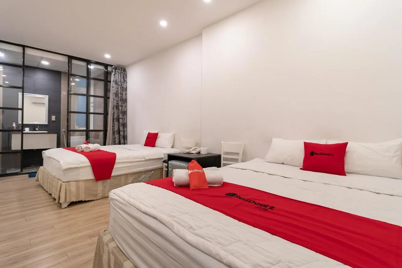 ** Hotel Reddoorz Plus Near Gia Dinh International Hospital 3 Ho Chi Minh City Vietnam